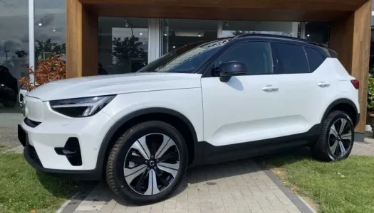 Volvo XC40 Recharge Twin Engine =Ultimate= Distronic Гаранция