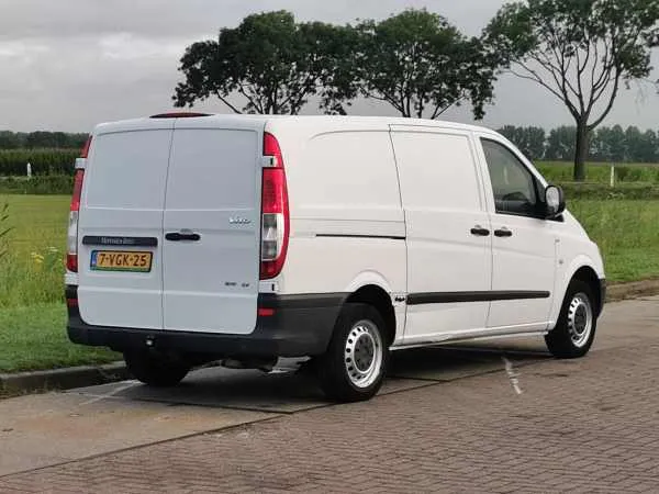 Mercedes-Benz Vito 109 CDI Image 3